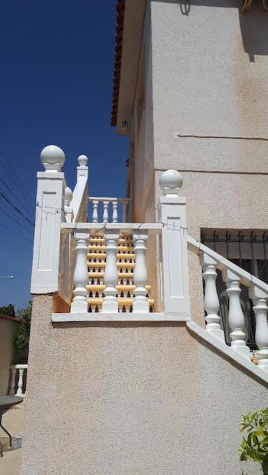 Villa Lovely Detached 3 Bedroom Villa, Communal Pool In Quesada Ciudad Quesada